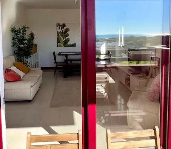 T3 Beach Front In Sao Joao Da Caparica