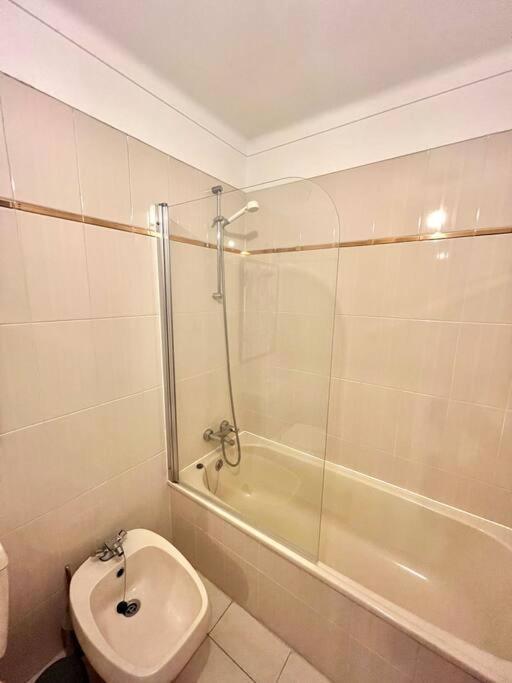 T3 Front In Sao Joao Da Caparica Apartment *